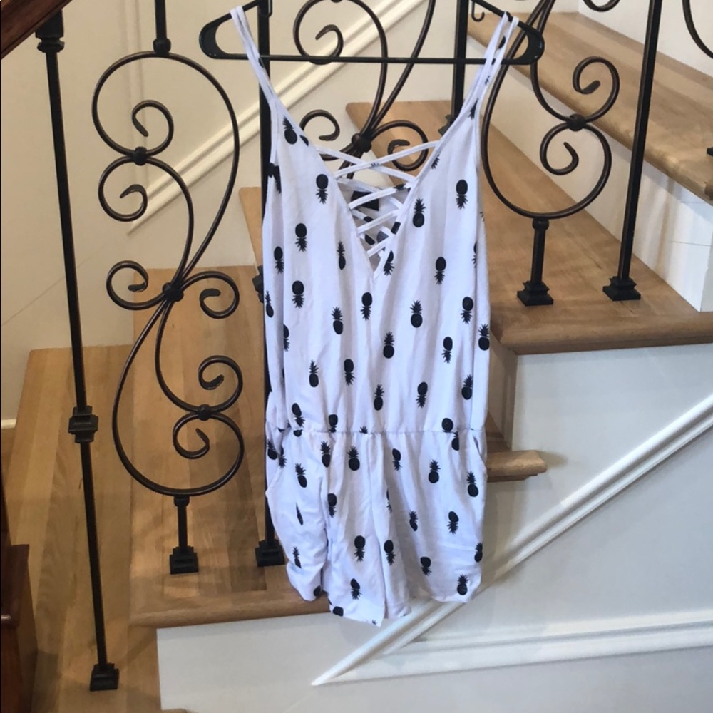 Black pineapple romper